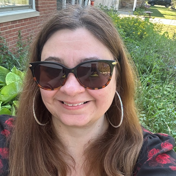 Meet your Posher, Kalene - Picture 2 of 4